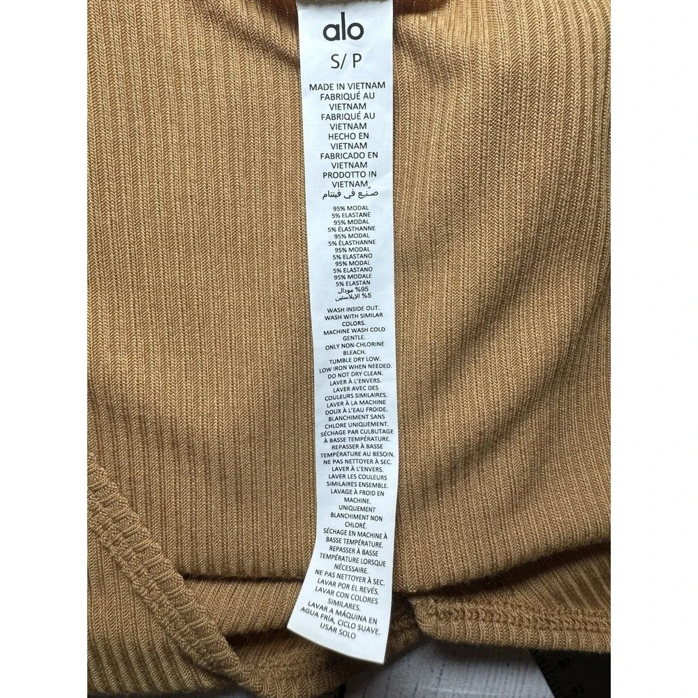 Alo Yoga Ribbed Cropped Whisper Cardigan Tan Camel Women’s size S